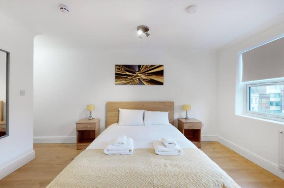Modern Split Level 1 Bedroom Flat In Aldgate 伦敦 外观 照片