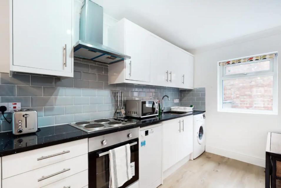 Modern Split Level 1 Bedroom Flat In Aldgate 伦敦 外观 照片